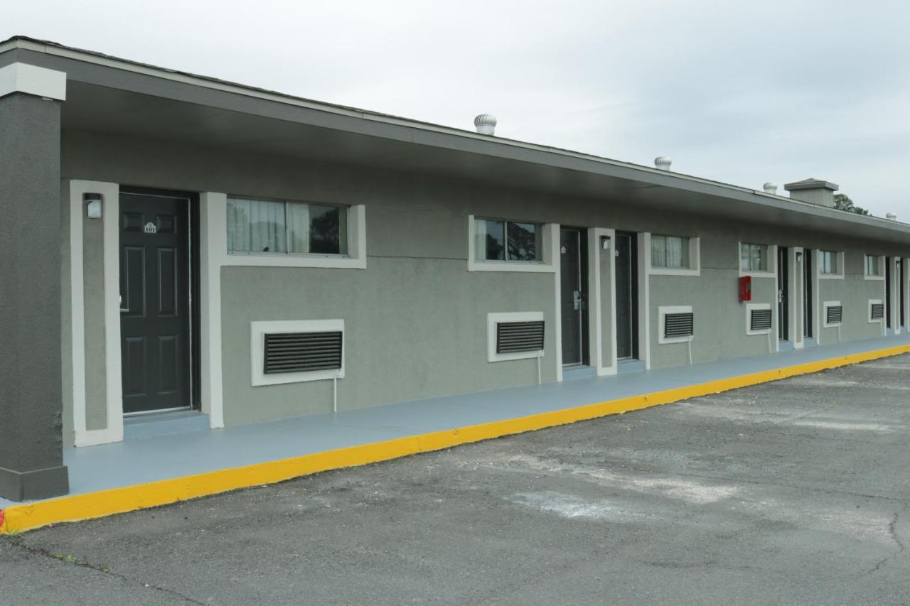 Deluxe Inn Motel Lake Charles Buitenkant foto